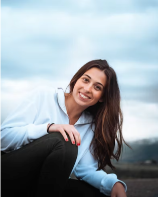 Rachel, 29